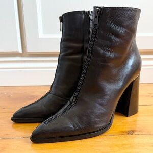 Capezzani black genuine leather boots with zipper detail, block heel, size 39